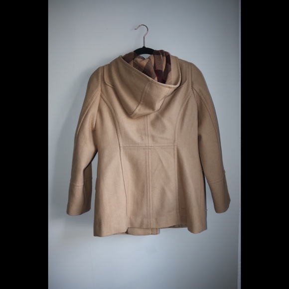 Coat - Picture 2 of 2